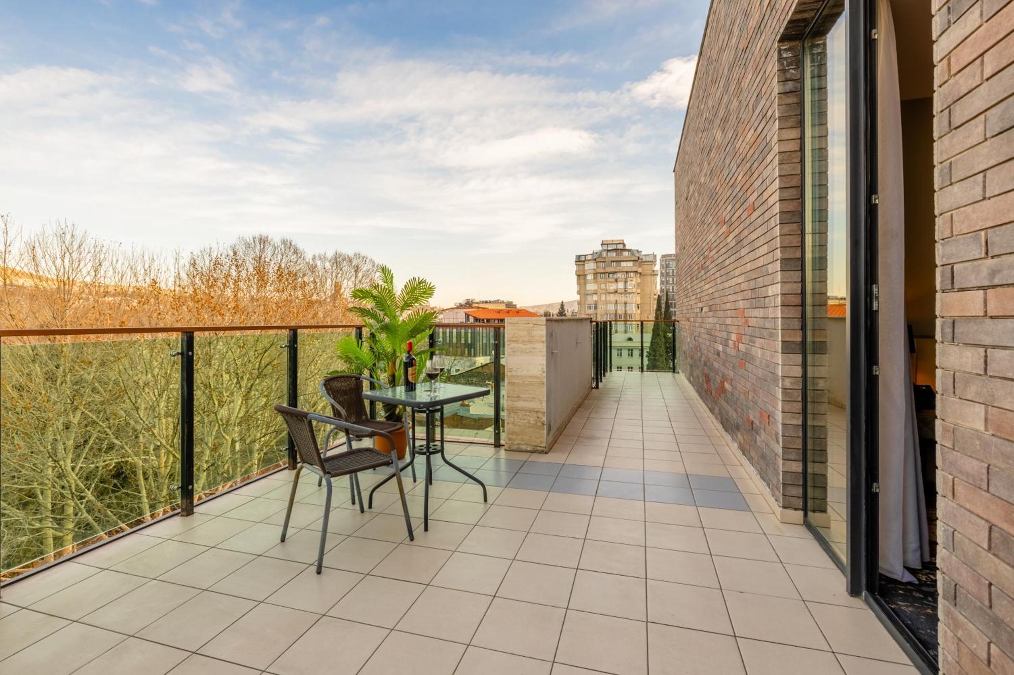 Hotel Brosse Garden Tbilisi Exterior foto